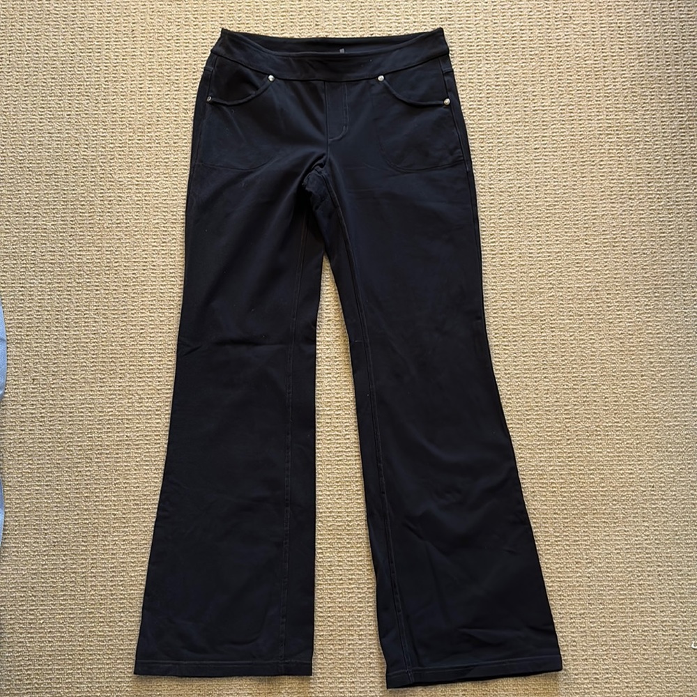 Athleta Bettona Classic flare leg pant